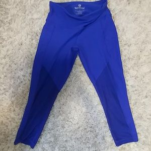 90 degree blue Capri leggings
